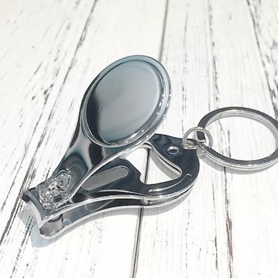 Llavero de metal pintado con diseño de cebra morada para abrebotellas de uñas, llavero de coche