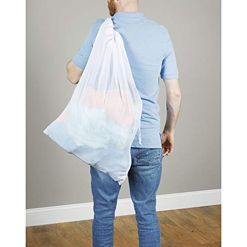 mDesign Cesto para ropa sucia para baño o lavadero – Bolsa para la colada de tejido de malla transpirable – Mueble de baño de metal para guardar ropa sucia y ahorrar espacio – blanco