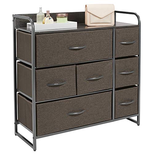 mDesign Cómoda para dormitorio con 7 cajones – Mueble con cajones ancho para el salón, la habitación o el pasillo – Cajonera de metal, MDF y tela para guardar ropa – gris