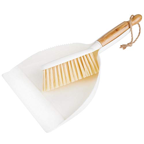 mDesign Juego de 2 utensilios de limpieza para barrer de bambú y plástico – Recogedor y escoba de mano con mango corto – Para limpiar la casa de manera rápida y eficaz – blanco/natural