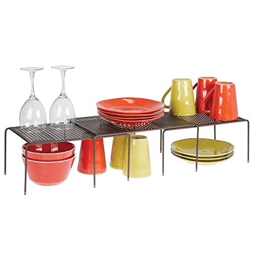 mDesign Juego de 3 estanterías metálicas para armarios de cocina – Práctica estantería de cocina para crear más espacio de almacenaje – Baldas de cocina extensibles de metal – color bronce