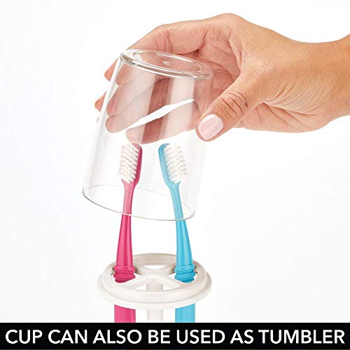 mDesign Portacepillos con vaso para baño – Excelente vaso para cepillo de dientes y enjuague bucal – Soporte para cepillos de dientes con tapadera en plástico – transparente y crema