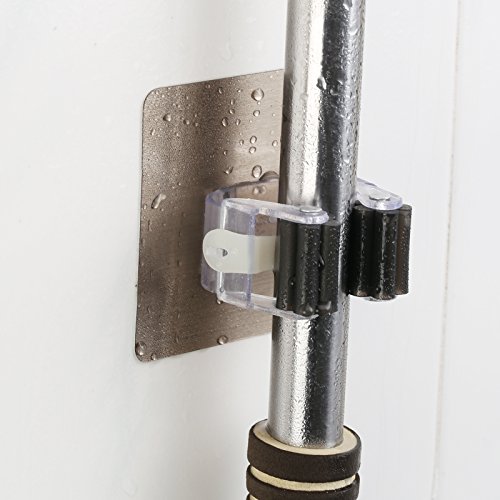 MEZOOM Colgador de escobas 8pcs soporte fregonas sujeta cepillo de plástico y plateado sin perforar para organizar y colgar las herraminetas limpias en hogar restaurante cocina y baño