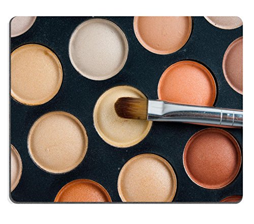 MSD caucho Natural alfombrilla para ratón y de brochas de maquillaje paleta de sombra de ojos en color beige naranja tonos cosméticos Close Up imagen ID 24348642 por MSD