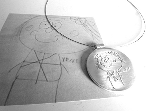 MUNOTA- Colgante Personalizado de Plata con TU Propio Dibujo Grabado. (Largo 50cm). Regalo Sorprendente para el Dia de la Madre, Abuelas, Amigas. Un Regalo Que emociona, diseñado por ti.
