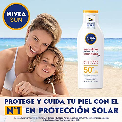NIVEA SUN Sensitive Protección Inmediata Antialergias Solares Leche Solar FP 50+, protector solar no graso para piel sensible, crema solar resistente al agua - 1 x 200 ml