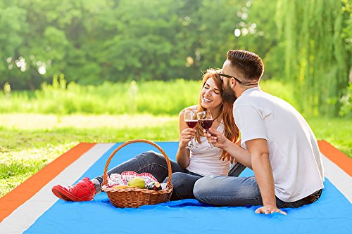OUSPT Alfombras de Playa, Manta Picnic Impermeable 250 * 200cm Anti-Arena con 4 Estaca Fijo para la Playa, Picnic, Acampa y Otra Actividad al Aire Libre