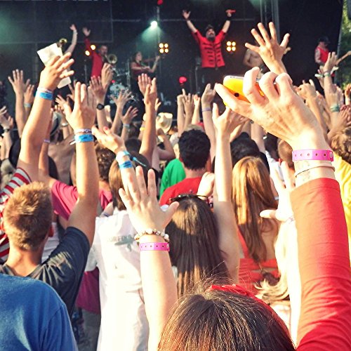 Pulseras para eventos de tres capas y resistente al agua, 100 unidades, de la marca Ouchan, rosa neón