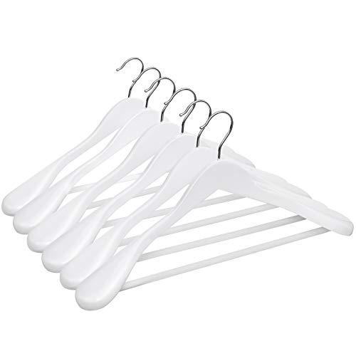 SONGMICS Perchas para Trajes, Juego de 6, Perchas de Madera Maciza con Hombros Extra Anchos, Antideslizantes para Trajes, Abrigos, Pantalones, Gancho Giratorio 360°, Blanco CRSH06WT