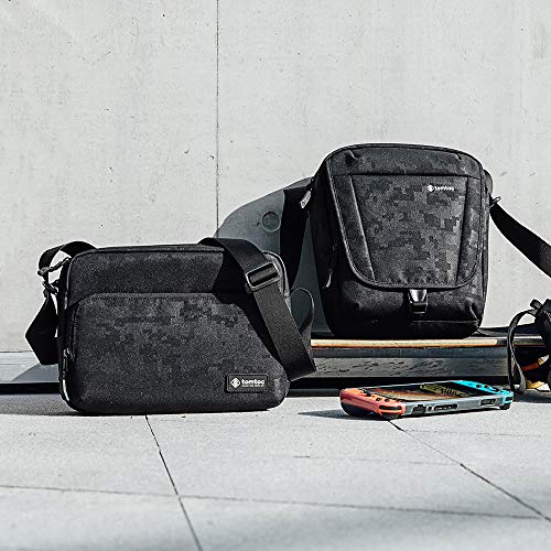 tomtoc Bolso Bandolera para 10,5" iPad Air 2019 | 11" iPad Pro 2018, Almacenamiento Grande de Viaje, Correa de Hombro Bolsillo de Accesorio, Bloqueo RFID para Tarjeta de Crédito, Impermeable, Negro