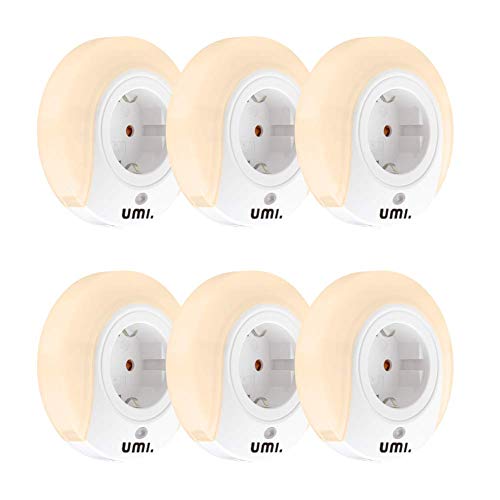 Umi. by Amazon - Luz nocturna con sensor de oscuridad y con enchufe integrado, 12 lm, toma de corriente con protección infantil (paquete de 6)