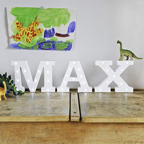 Up in Lights Muestra decorativa de madera blanca de las letras del LED - colgante de pared con pilas - Letra J