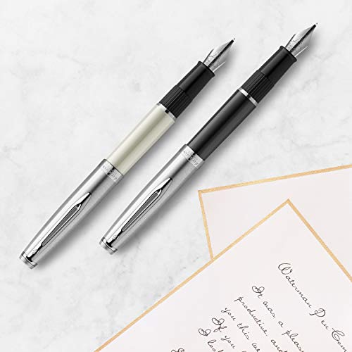 Waterman Emblème pluma estilográfica, color azul con adorno cromado, plumín medio con cartucho de tinta azul, estuche de regalo