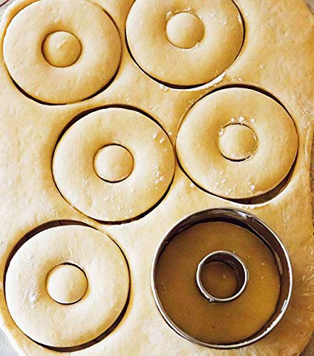 WoYu Cortapastas Redondo, Cortadores Galletas Acero Inoxidable Moldes para Reposteria Bizcocho Pastel Cookie Fondant Tarta, con Caja, 12 Piezas