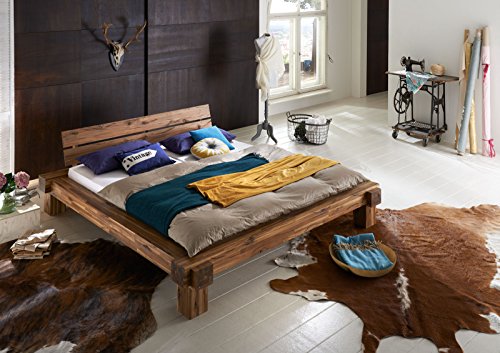 XXS® Elke - Cama de viga de 180 x 200 cm en color marrón cálido, cama de diseño natural, pieza única por corteza de viento, aspecto de roble de viga de madera de acacia para su dormitorio