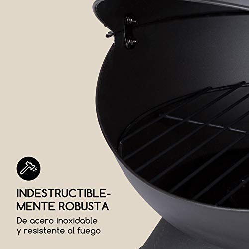 blumfeldt Knight on Fire Chimenea de Patio - Horno de terraza, Fuego Visible, Acero, Inoxidable, Diseño Moderno, Muy Estable, Antivuelco, Patas, Parrila para carbón y atizador, Negro