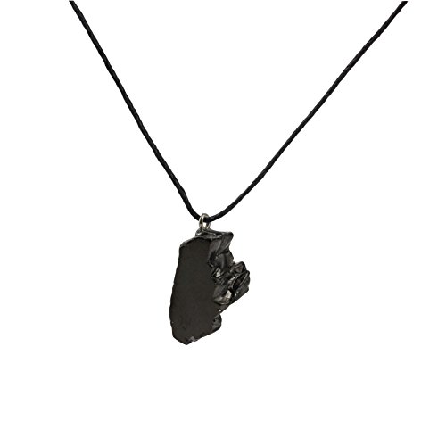 Collar con Colgante de Shungita de Élite, Colgante de Piedra Shungita Noble Pulida Sin Forma | el Colgantes es Ideal para Protección Electromagnética y Ayuda a Equilibrar la Energía | Élite Pulida