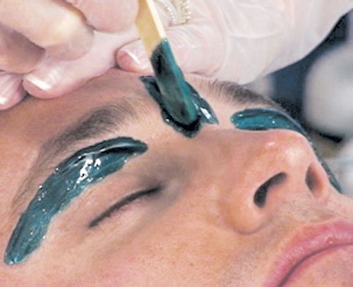 Eyebrow Contouring & Facial Waxing