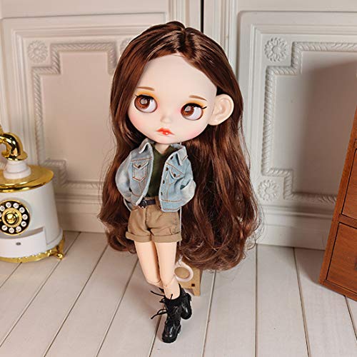 HYZM Blythe Doll 1/6, 19 Joints Blythe Muñeca + Maquillaje Cara + Ropa + Ojos de 4 Colores + 9 Pares de Manos, Pelo Largo y Rizado Rojo-marrón