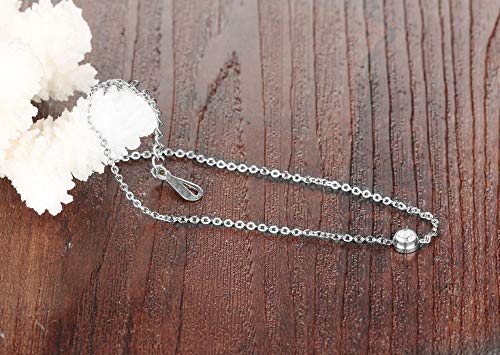 Kim Johanson - Tobillera de acero inoxidable para mujer, diseño con texto "Love", en plata con circonitas y un cierre de mosquetón fuerte, incluye bolsa de regalo