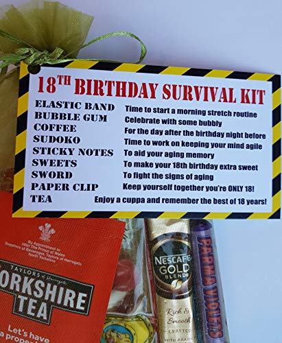 Kit de supervivencia de 18 cumpleaños con tarjeta de cumpleaños para él o ella – divertido regalo para hacerlos sonreír. 'Enjoy a Cuppa and Remember The Best of 18 Years!'