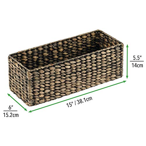 mDesign Cesta organizadora de jacinto de agua natural – Cesta trenzada decorativa y apilable – Organizador de baño ideal para almacenaje – marrón oscuro