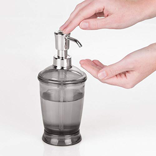 mDesign Juego de 4 Accesorios de baño en plástico – Set de baño con dosificador de jabón, jabonera, Porta cepillos de Dientes y Vaso para higiene bucal – para Lavabo y tocador – Gris Humo