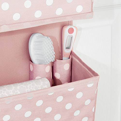 mDesign Organizador de armarios con 3 bolsillos – Sistema de almacenamiento para habitación infantil – Estantes colgantes con estampado de puntos para zapatos y ropa infantil – rosa/blanco