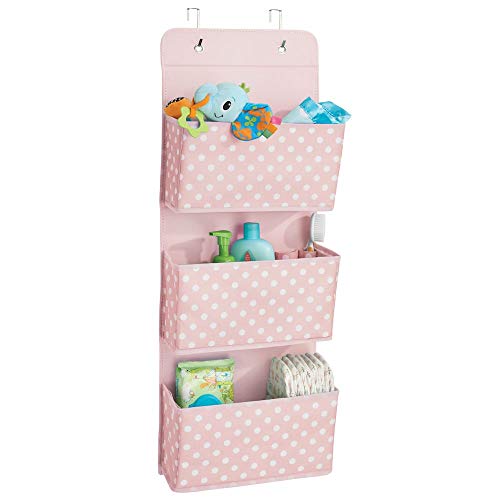 mDesign Organizador de armarios con 3 bolsillos – Sistema de almacenamiento para habitación infantil – Estantes colgantes con estampado de puntos para zapatos y ropa infantil – rosa/blanco