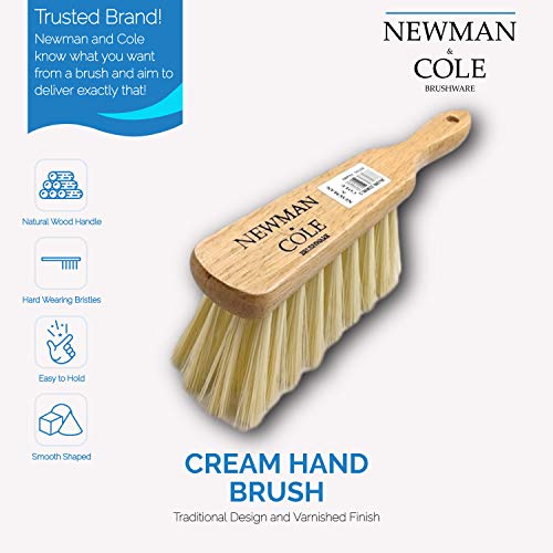 Newman and Cole - Cepillo de mano de madera natural 1 cepillo de mano de cerdas sintéticas suaves.