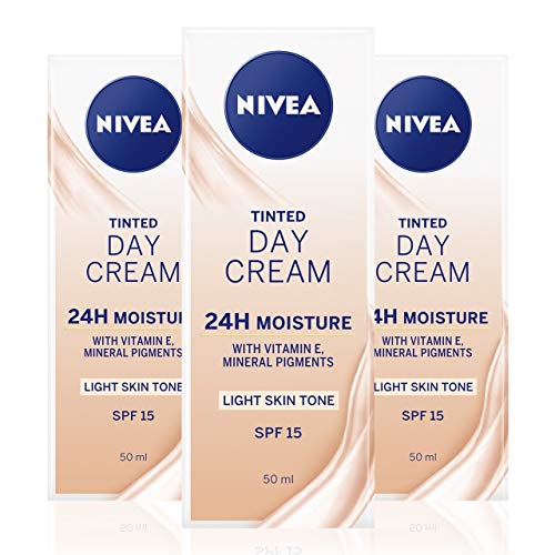 NIVEA Diarios Esenciales Tinted Día Crema Hidratante Natural SPF 15, 50 ml - Paquete de 3