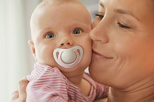 NUK Genius Color - Chupete de látex, con forma adecuada para la mandíbula, Color Rosa, Talla 0-6 meses, 2 unidades