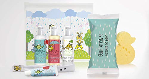 Pack de 3 Neceser infantil. Kit de higiene infantil, 98% de ingredientes naturales (ECO-FRIENDLY), sin parabenos y no testados en animales. Fabricado en la Unión Europea.
