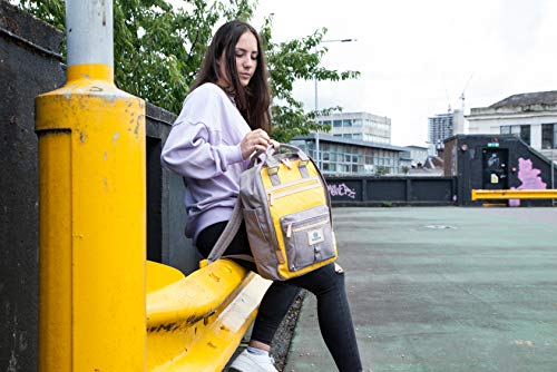 SEVENTEEN LONDON - Mochila 'Wimbledon' Moderna, Sencilla y Unisex con un Acabado Gris & Amarillo en el Estilo de una Mochila escandinava, computadora portátil de hasta 13"