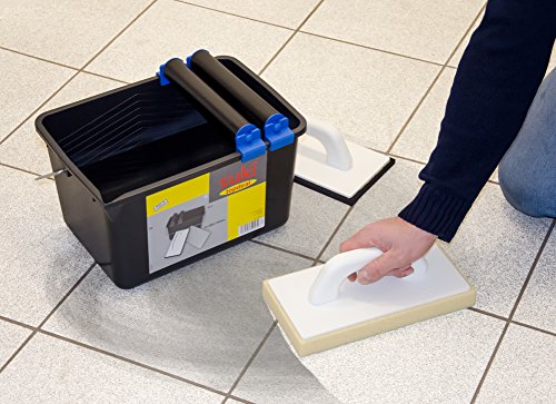 Top Deal 1801673 Suki Conjunto de limpieza de baldosas 5 piezas azul con doble ruedas accesorio, 1 tabla de limpieza de baldosas, 1 plástico Fratás con Celular schuk, 1 cubo (12 L), color negro
