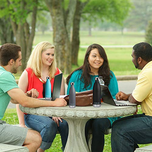 Uchrolls Botella de Agua aislada al vacío de Acero Inoxidable, 750ml, diseño de Pared Doble para Mantener Sus Bebidas Caliente y Fría, BPA Gratis, Ideal Botella de Agua Deportiva (Negro)