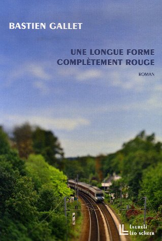 Une longue forme completement rouge (Laureli)