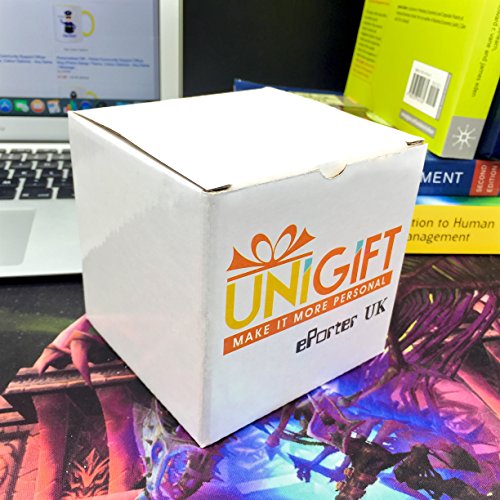 UNIREGALO - Taza de bebé (diseño de pingüino en color blanco), mensaje de nombre único tonto divertido novedad recién nacido felicitaciones chupete chupete chupete chupete bebé