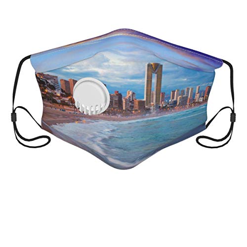WHFSYGS Protector facial unisex con válvula de respiración, iluminación nocturna de Alicante de la ciudad de Benidorm con carcasa moderna y protector bucal costero con 2 filtros