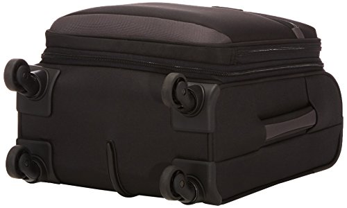 AmazonBasics - Maleta blanda con ruedas giratorias, 47 cm, para equipaje de mano, Negro