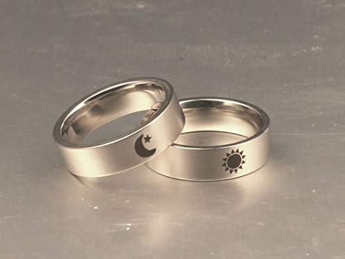 Amody 1 par Amante de la Banda de Acero Inoxidable par Anillo Promesa de Boda Regalos Luna grabada y patrón de Sol Mujeres tamaño 9,5 Hombres tamaño 25