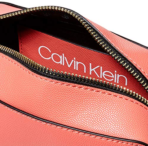 Calvin Klein - Ck Must Camerabag Cav, Bolsos bandolera Mujer, Rojo (Coral), 1x1x1 cm (W x H L)