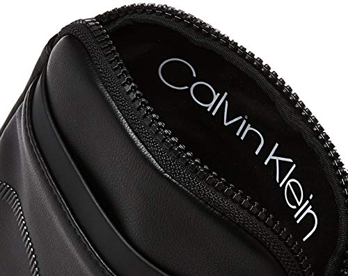 Calvin Klein CK UP MINI REPORTERHombreShoppers y bolsos de hombroNegro (Black) 2x18x17 centimeters (B x H x T)