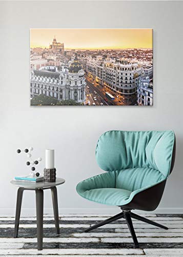 Cuadro de Gran Vía de Madrid en Lienzo de 100 x 70 cm, Decoración para Pared de Salón, Dormitorio y Oficina, Impreso en Lienzo y Enmarcado sobre Bastidor de Madera, L-09