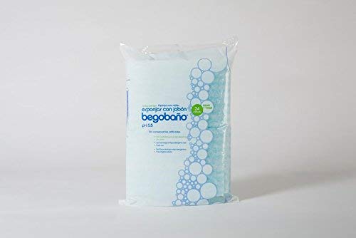 KIT HIGIENE DESECHABLE compuesto por 480 esponjas jabonosas de fibra. 100 gr. 12×20 cm + 60 empapadores protector de cama desechable color azul 60x90cm