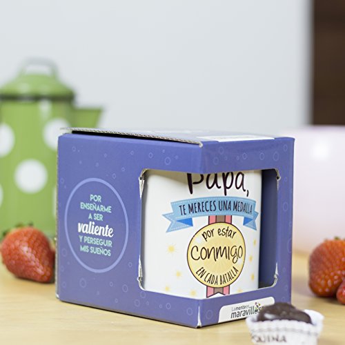 La Mente es Maravillosa - Taza con frase y dibujo divertido (Papá, te mereces una medalla por estar conmigo en cada batalla) Regalo para PAPÁ