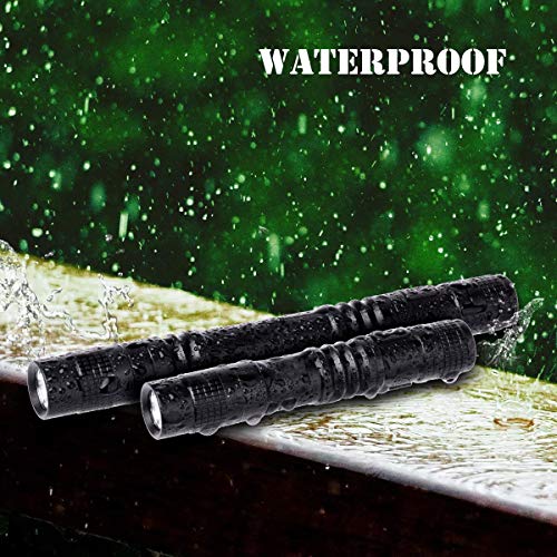 Lápiz LED Antorcha Mini linterna Clip de bolsillo súper pequeño Impermeable Alimentado por batería AAA (no incluida) Fácil de llevar Equipo al aire libre para senderismo, camping, caza, pesca