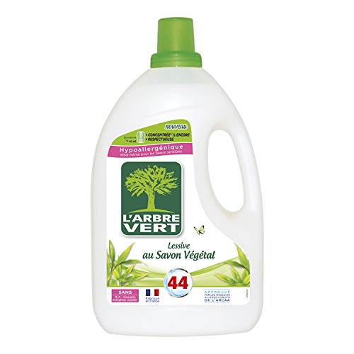 L'ARBRE VERT - Lessive Liquide au Savon Végétal - Hypoallergénique - Sans allergènes - 44 lavages - 2 L - Certifiée Écolabel Européen - Approuvée par les médecins allergologues de l’ARCAA