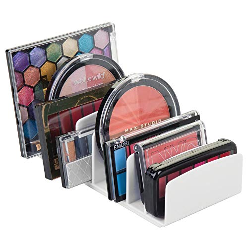 mDesign Organizador de cosméticos de plástico – Bandeja de maquillaje con 9 compartimentos verticales – Organizador de maquillaje para lavabo, tocador o armario – blanco