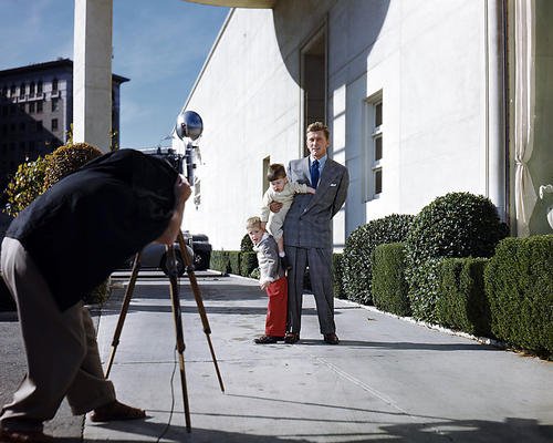 Michael Douglas ser fotografiado con Padre Kirk Douglas 1950 de 14 x 11 fotografía de promoción